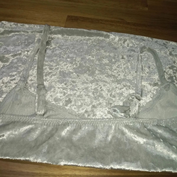 Tank - Picture 2 of 2